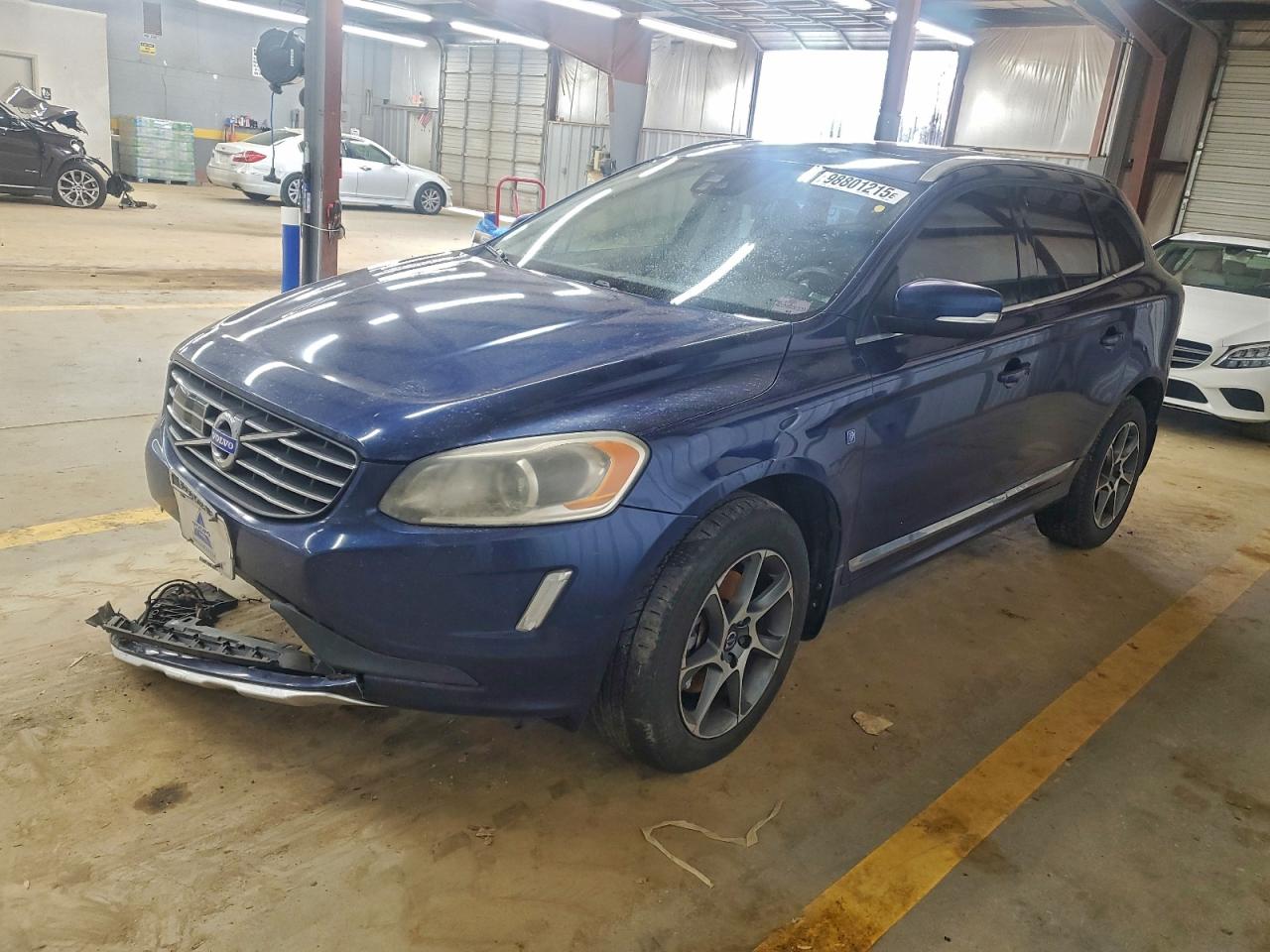 2015 VOLVO XC60
