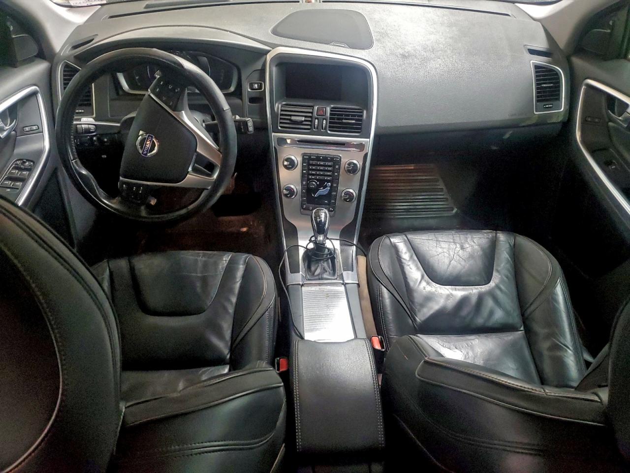 2015 VOLVO XC60 T6 PLATINUM photo 8