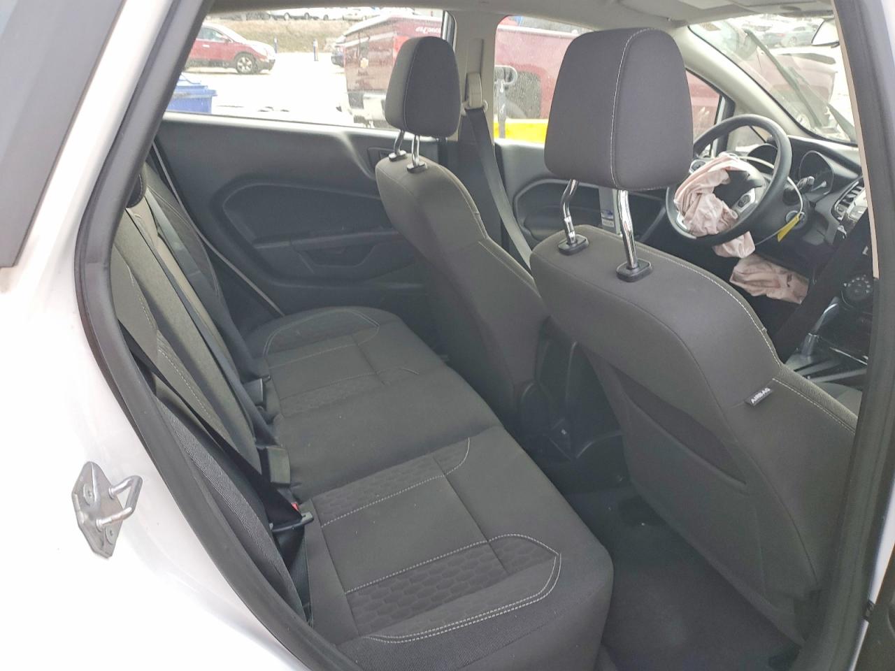 2019 FORD FIESTA SE photo 10
