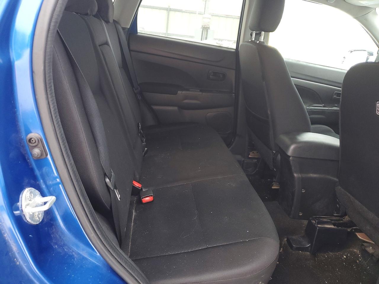 2015 MITSUBISHI OUTLANDER SPORT ES photo 10