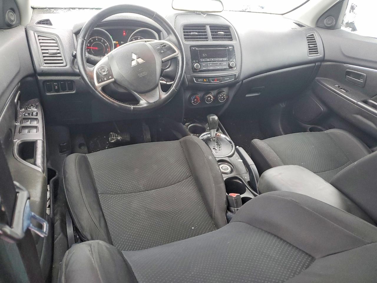 2015 MITSUBISHI OUTLANDER SPORT ES photo 8