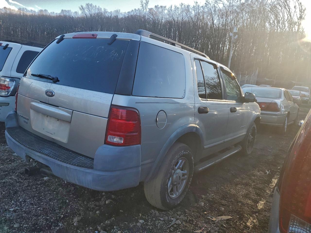 2002 FORD EXPLORER XLS photo 3