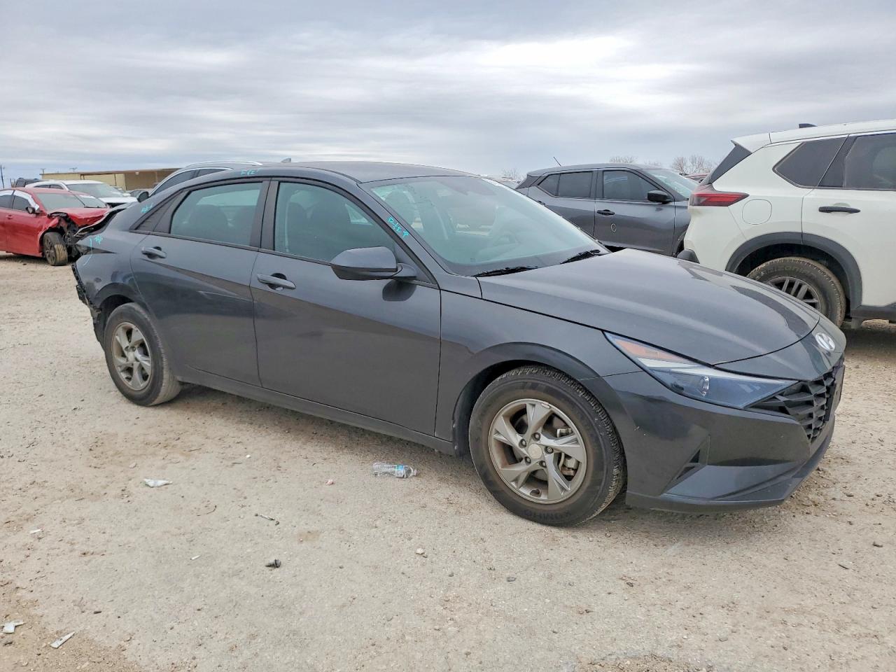 2023 HYUNDAI ELANTRA SE photo 4