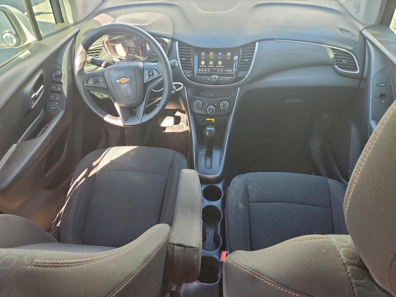 2021 CHEVROLET TRAX LS photo 8