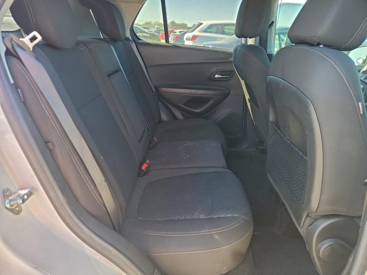 2021 CHEVROLET TRAX LS photo 11