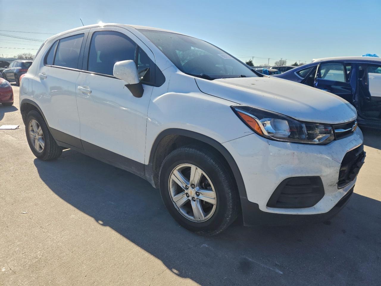 2021 CHEVROLET TRAX LS photo 4