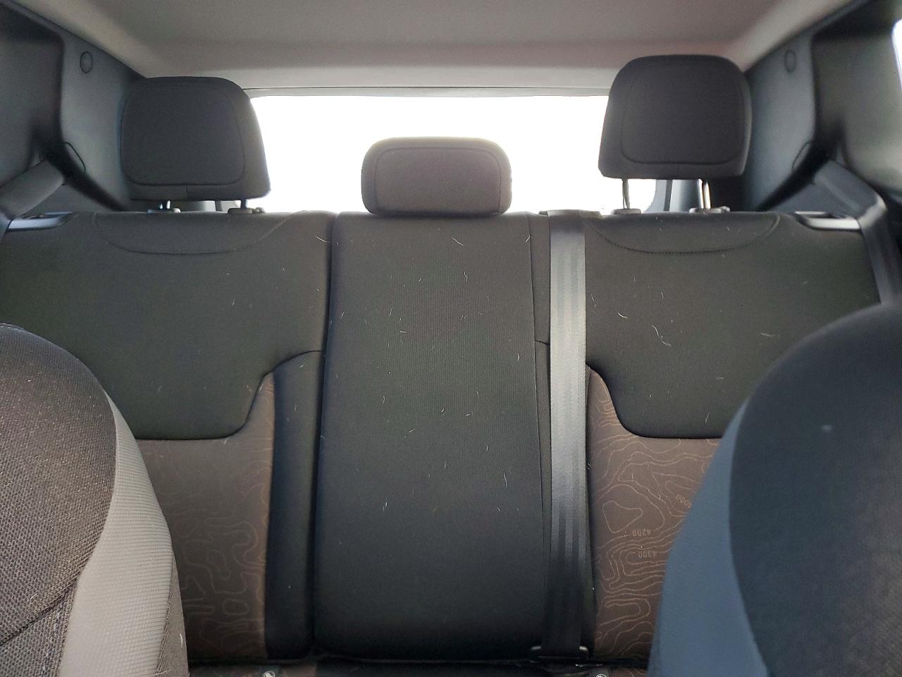 2023 JEEP RENEGADE LATITUDE photo 10