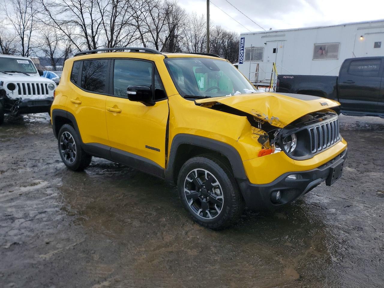 2023 JEEP RENEGADE LATITUDE photo 4
