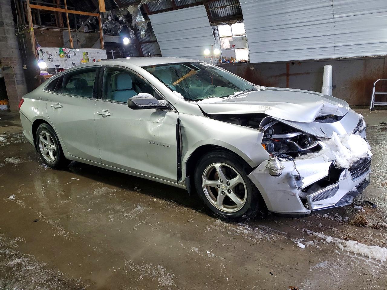 2016 CHEVROLET MALIBU LS photo 4