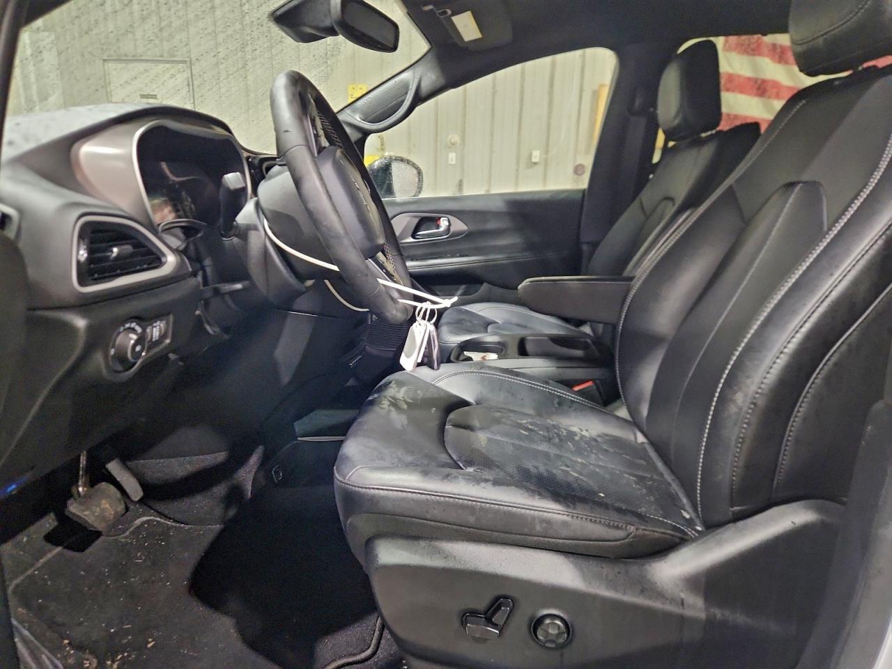 2025 CHRYSLER PACIFICA SELECT photo 7