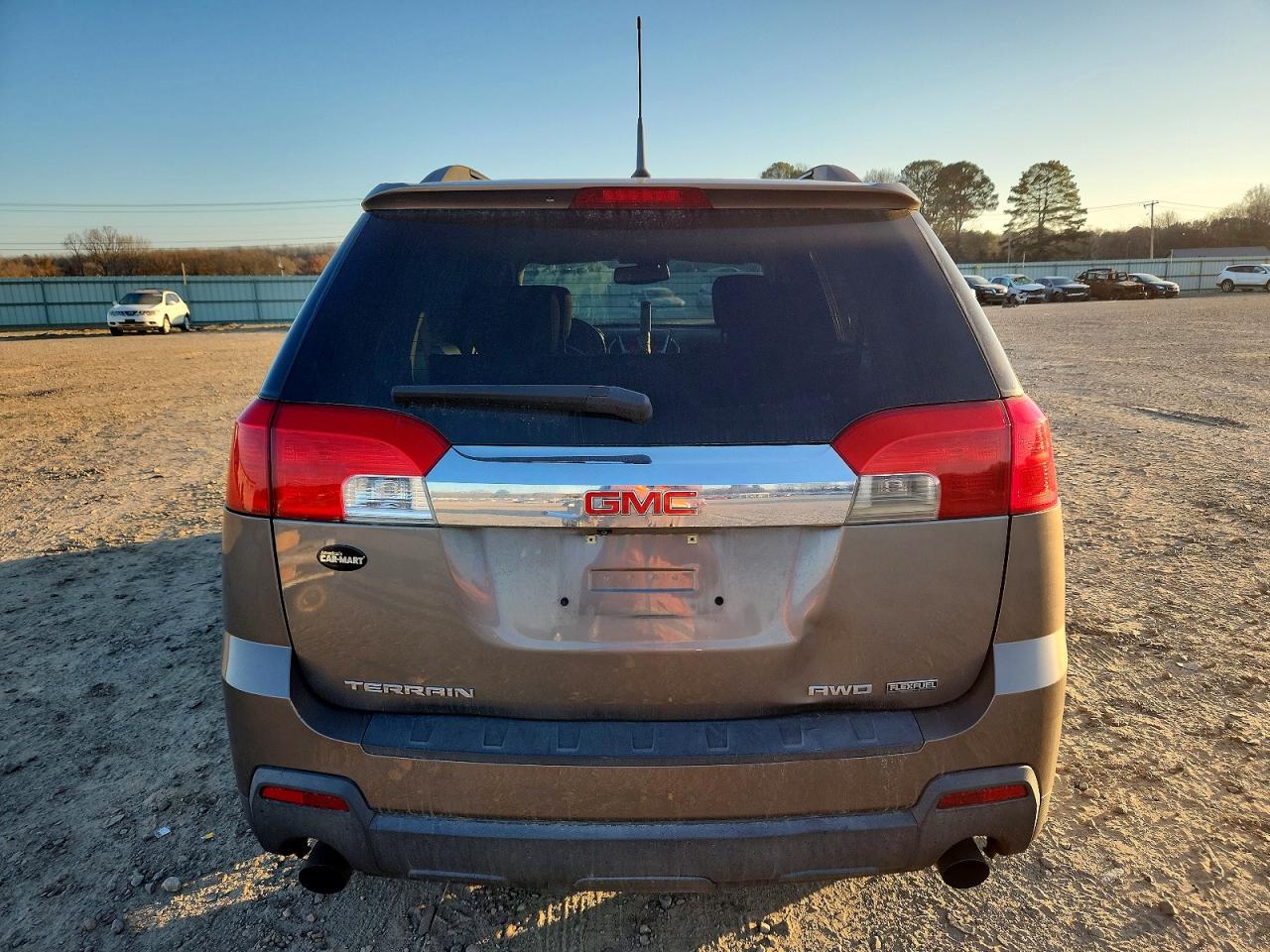 2011 GMC TERRAIN SLE photo 6