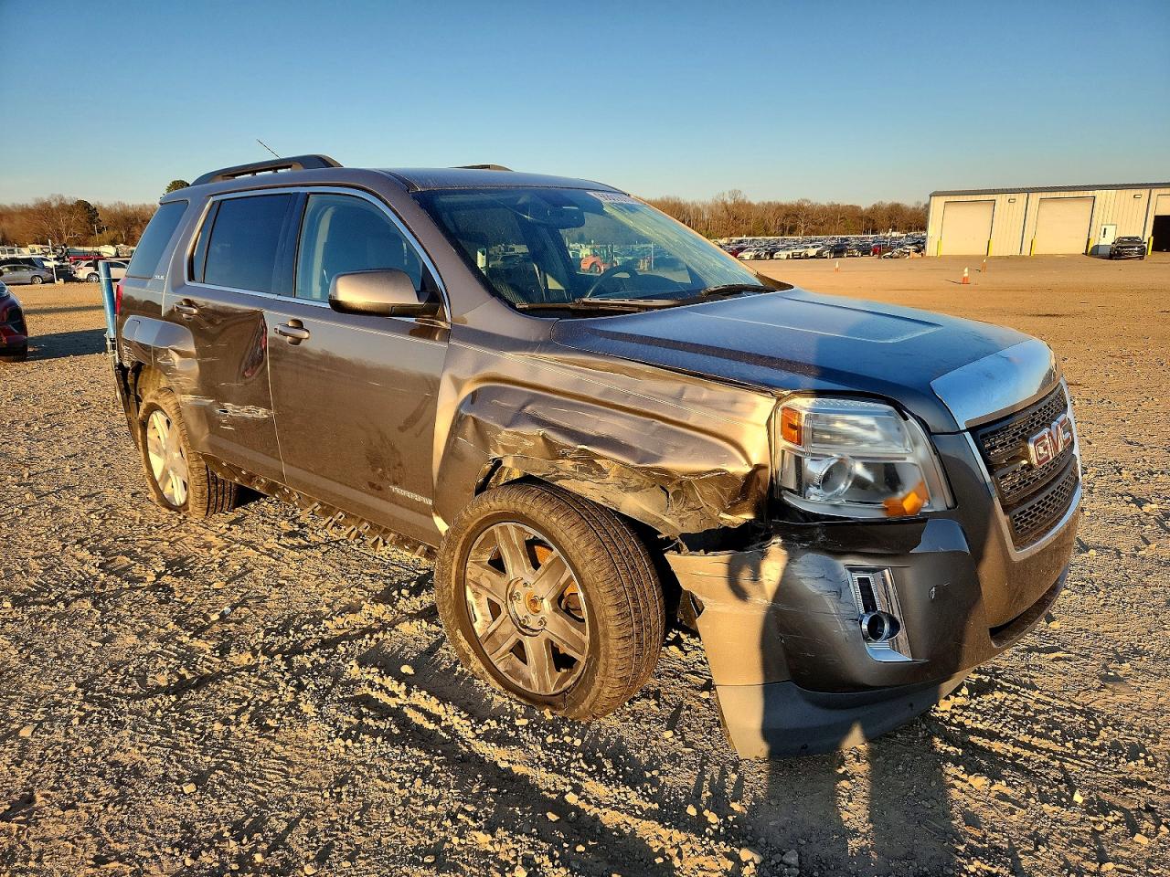 2011 GMC TERRAIN SLE photo 4