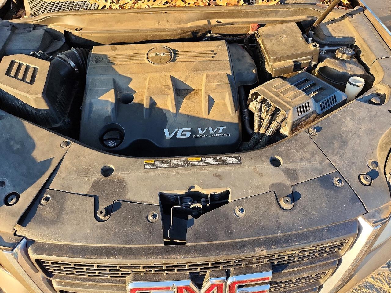 2011 GMC TERRAIN SLE photo 11