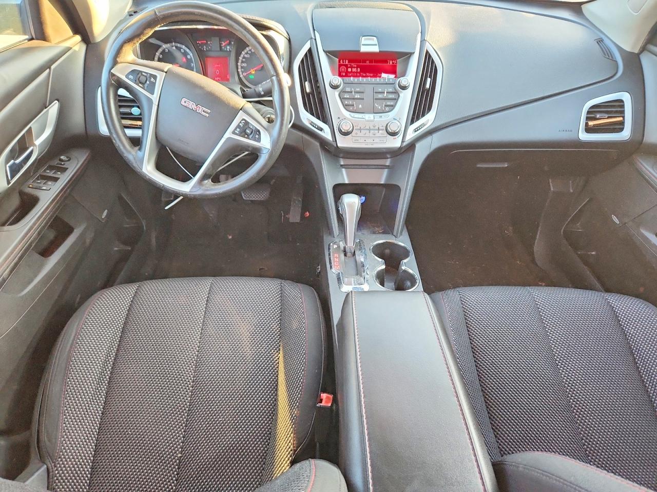 2011 GMC TERRAIN SLE photo 8