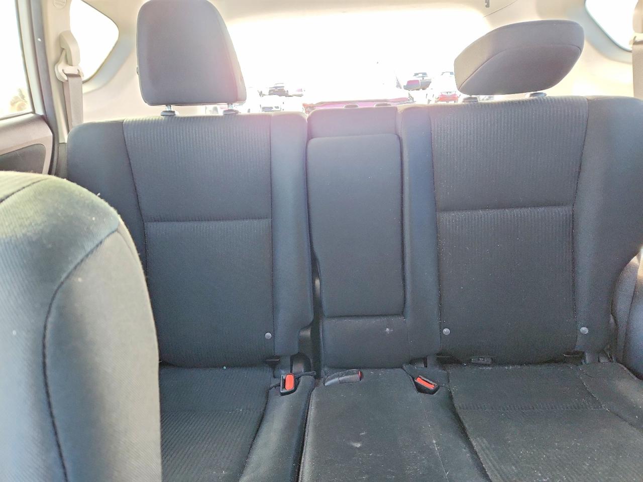 2018 TOYOTA RAV4 LE photo 19