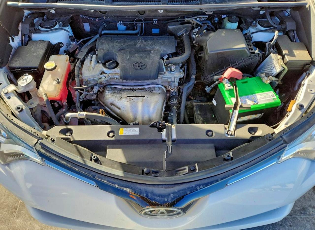 2018 TOYOTA RAV4 LE photo 23