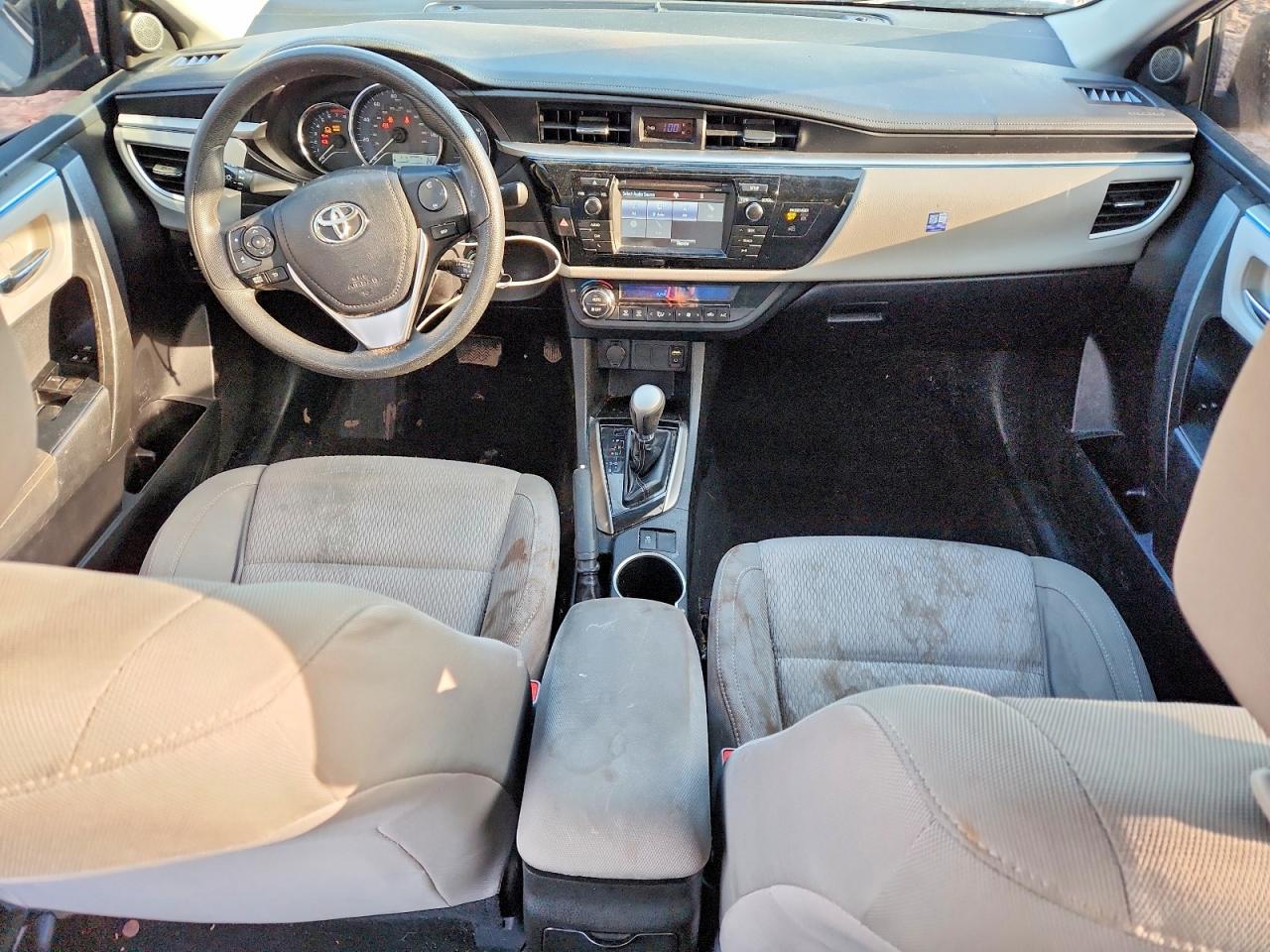 2014 TOYOTA COROLLA L photo 8
