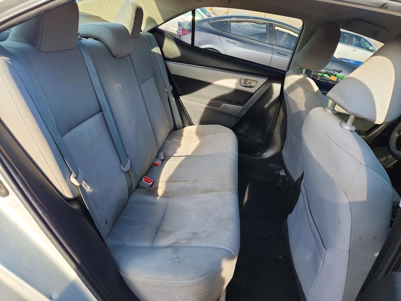 2014 TOYOTA COROLLA L photo 10