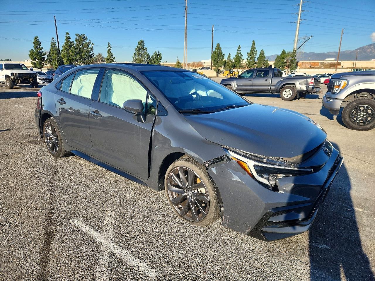 2023 TOYOTA COROLLA SE photo 4
