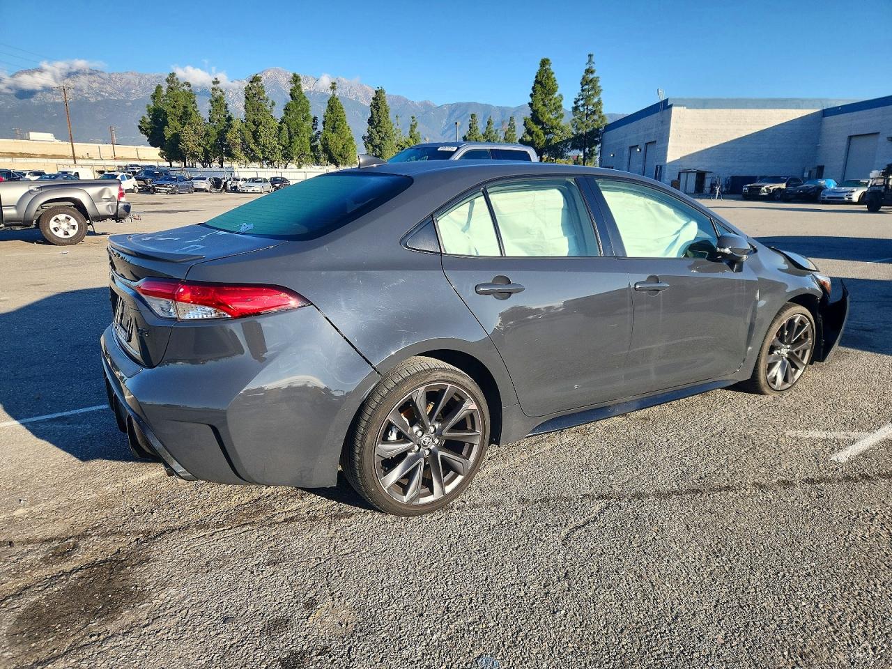 2023 TOYOTA COROLLA SE photo 3