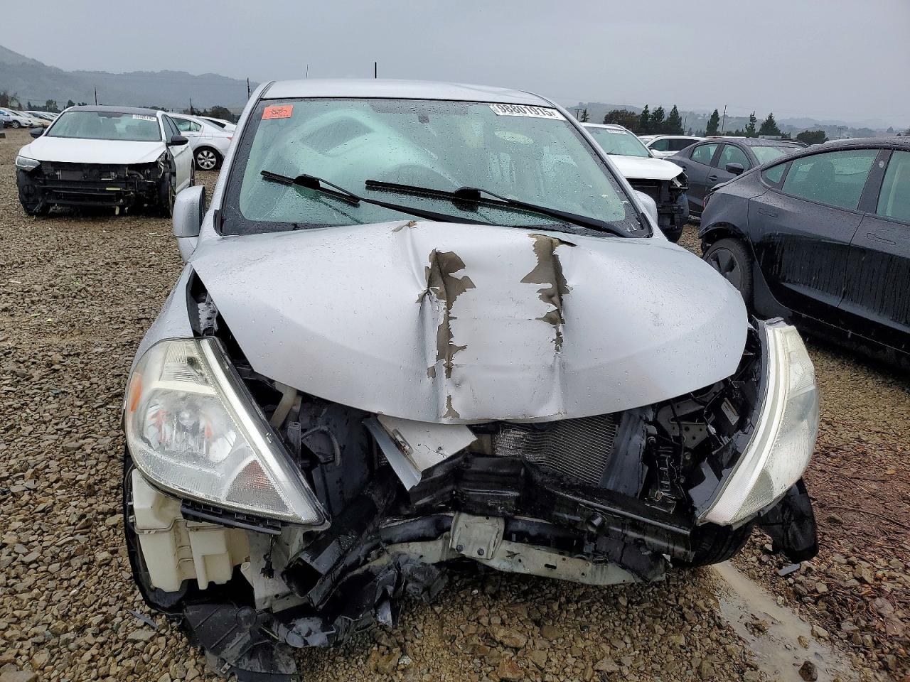 2012 NISSAN VERSA S photo 5