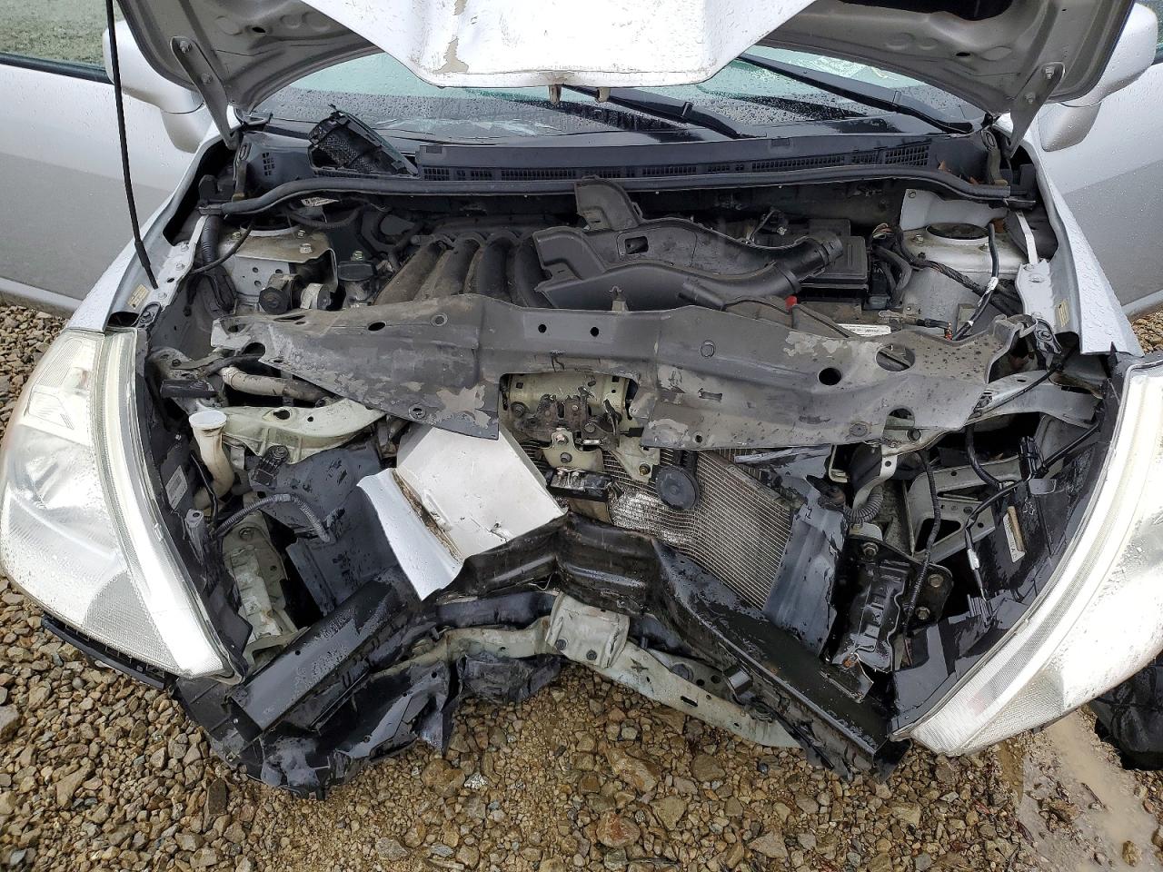 2012 NISSAN VERSA S photo 11