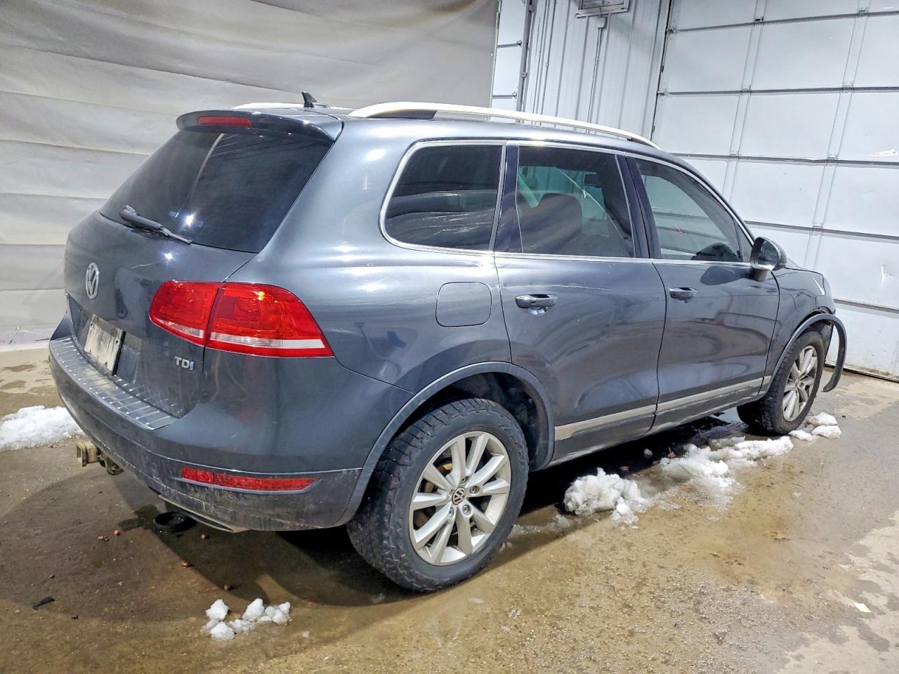 2014 VOLKSWAGEN TOUAREG V6 TDI photo 3
