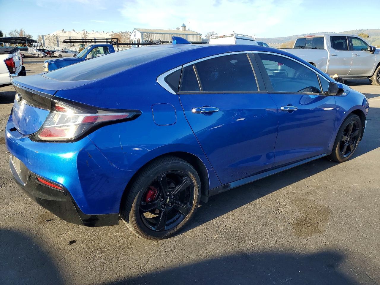 2017 CHEVROLET VOLT LT photo 3