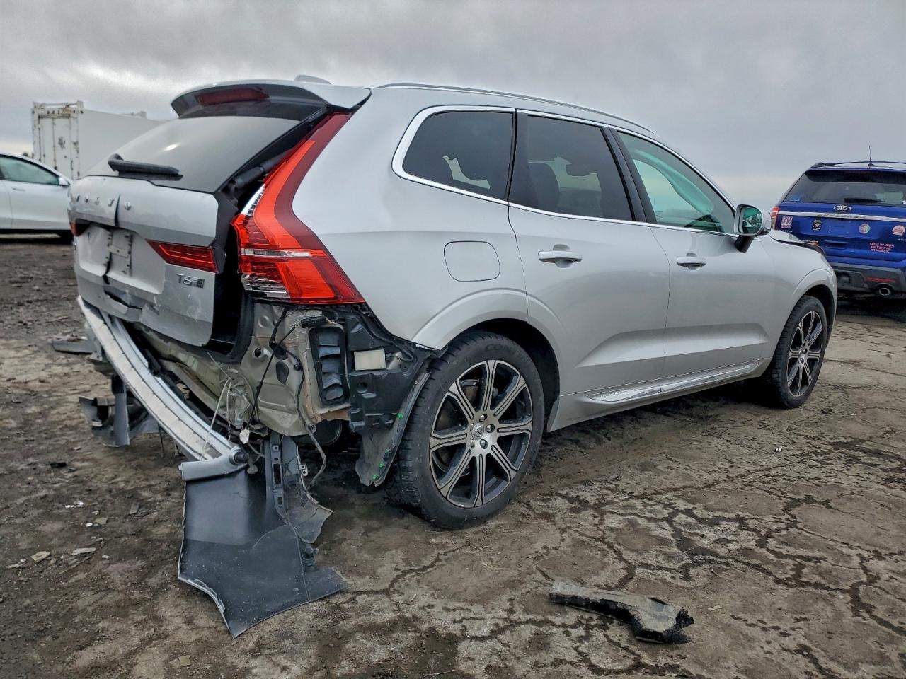 2019 VOLVO XC60 T6 INSCRIPTION photo 3
