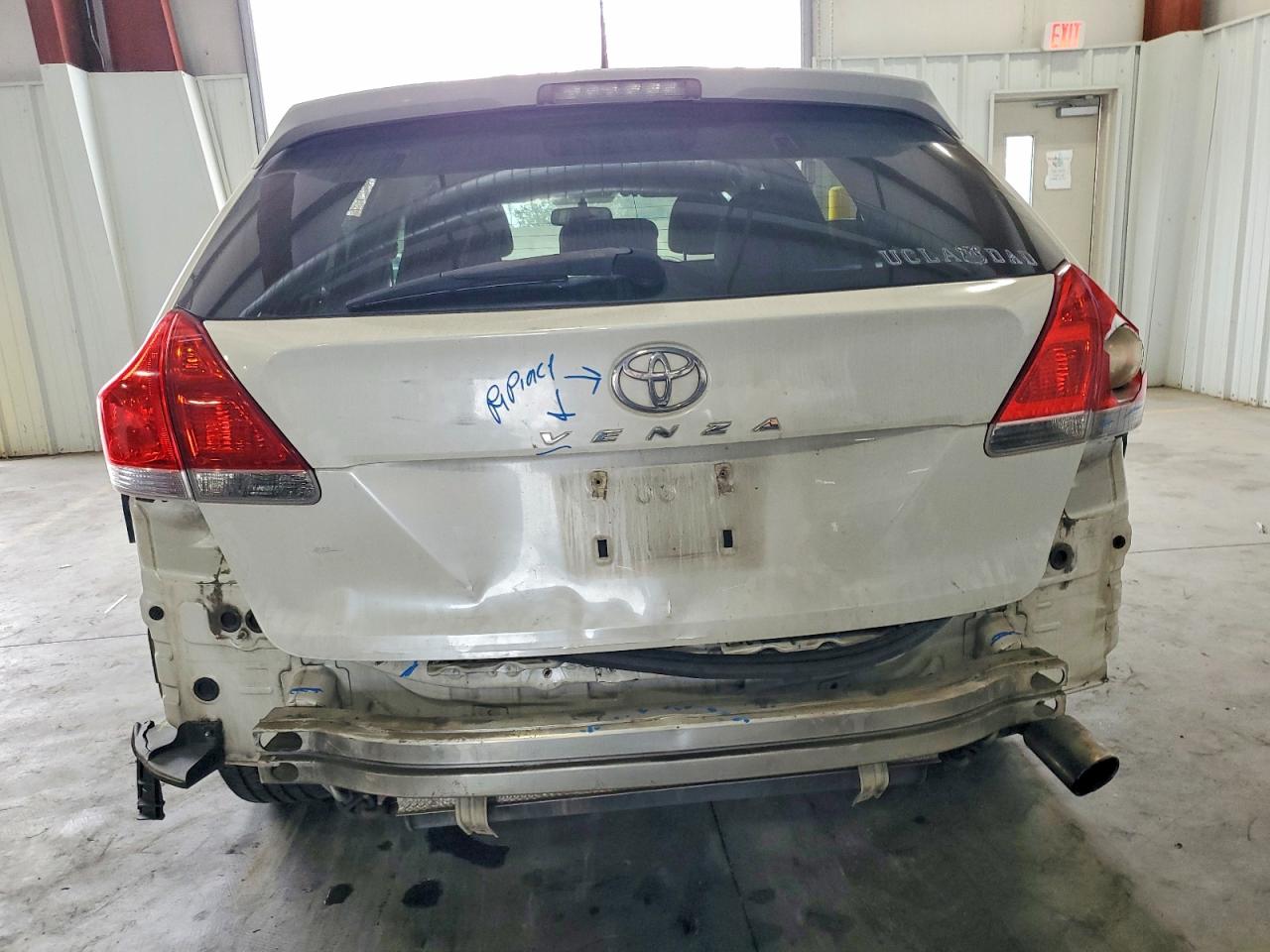 2009 TOYOTA VENZA photo 6