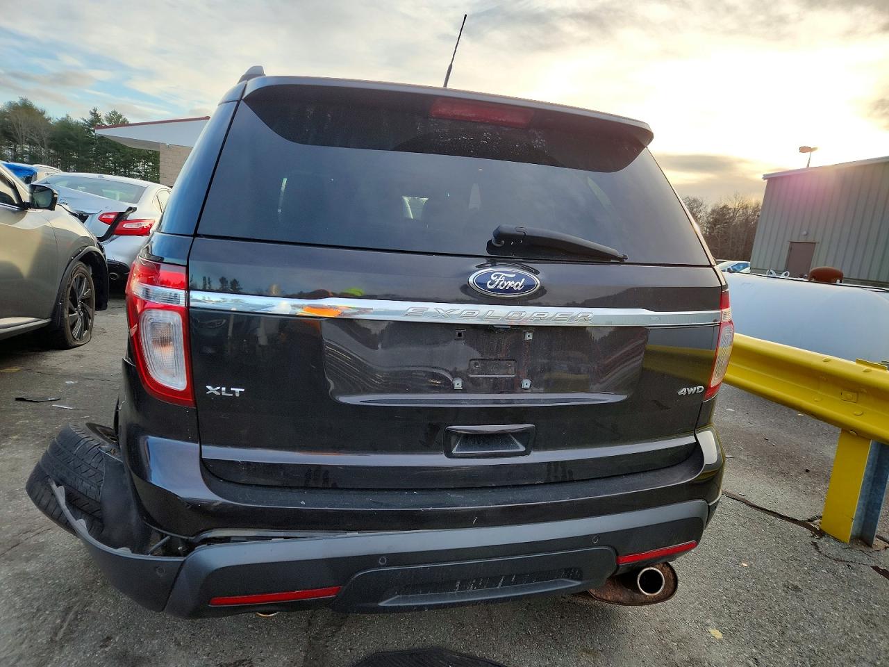 2013 FORD EXPLORER XLT photo 6