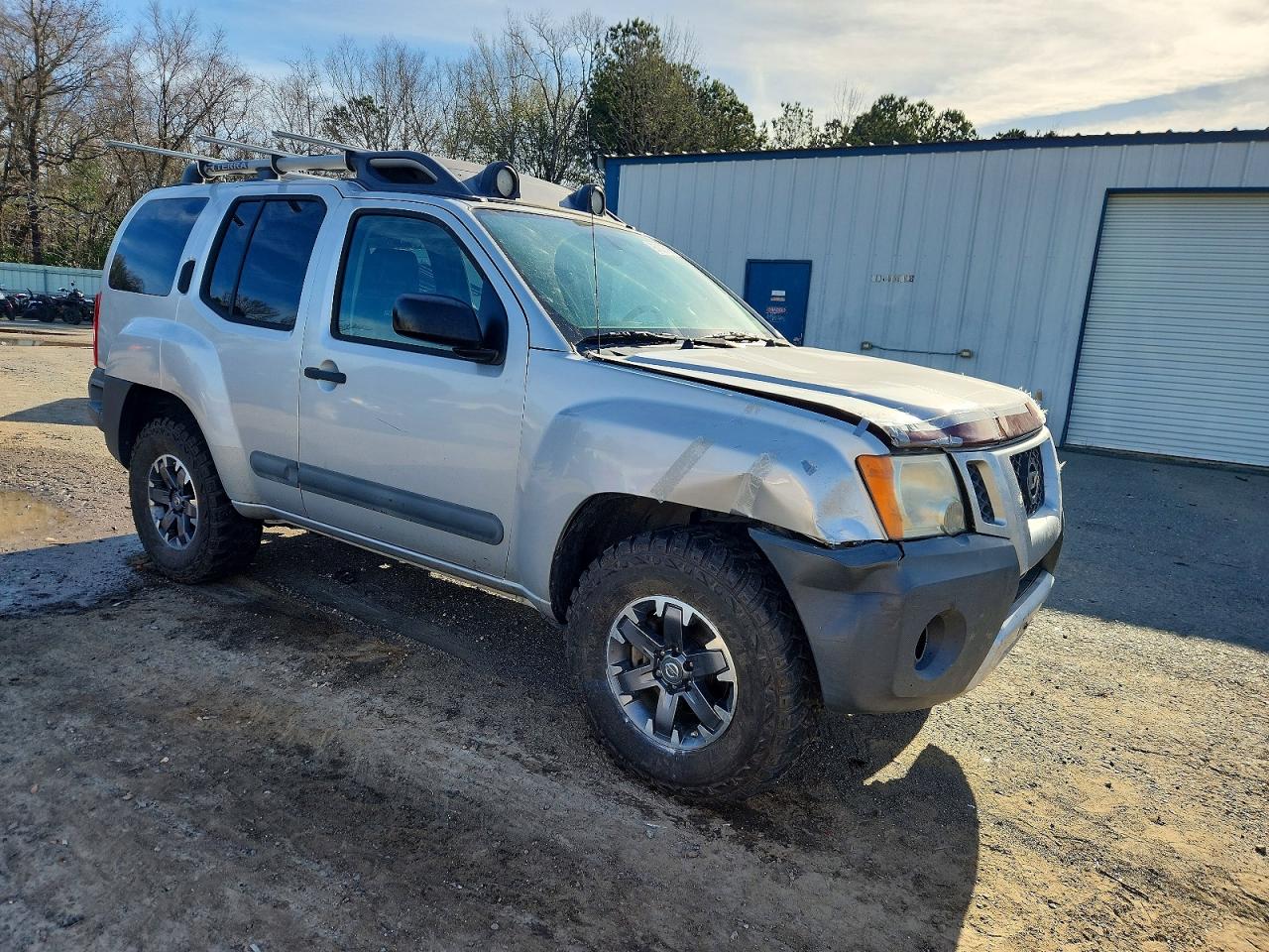 2015 NISSAN XTERRA X photo 4