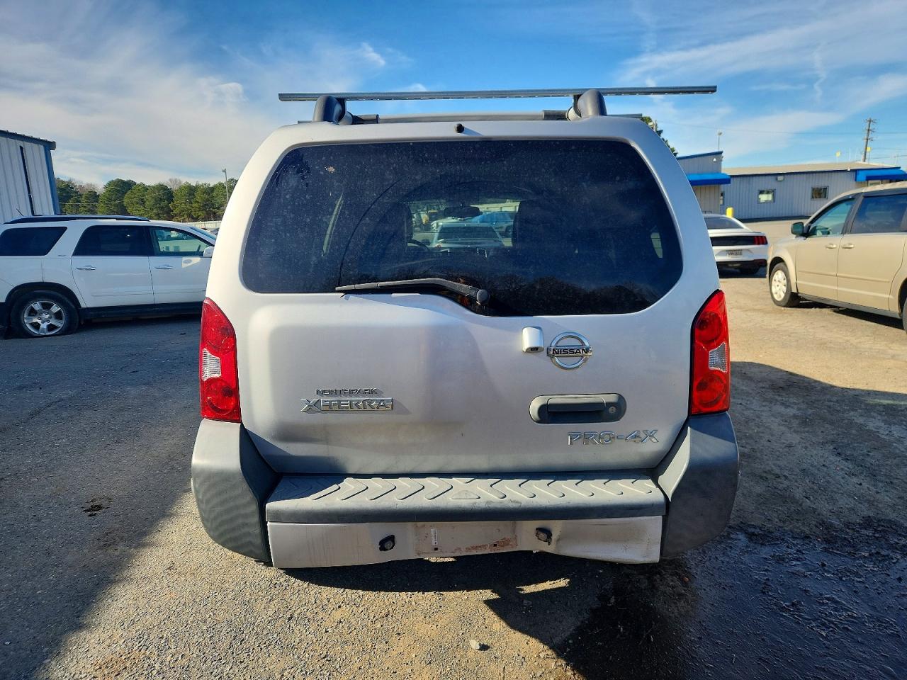 2015 NISSAN XTERRA X photo 6