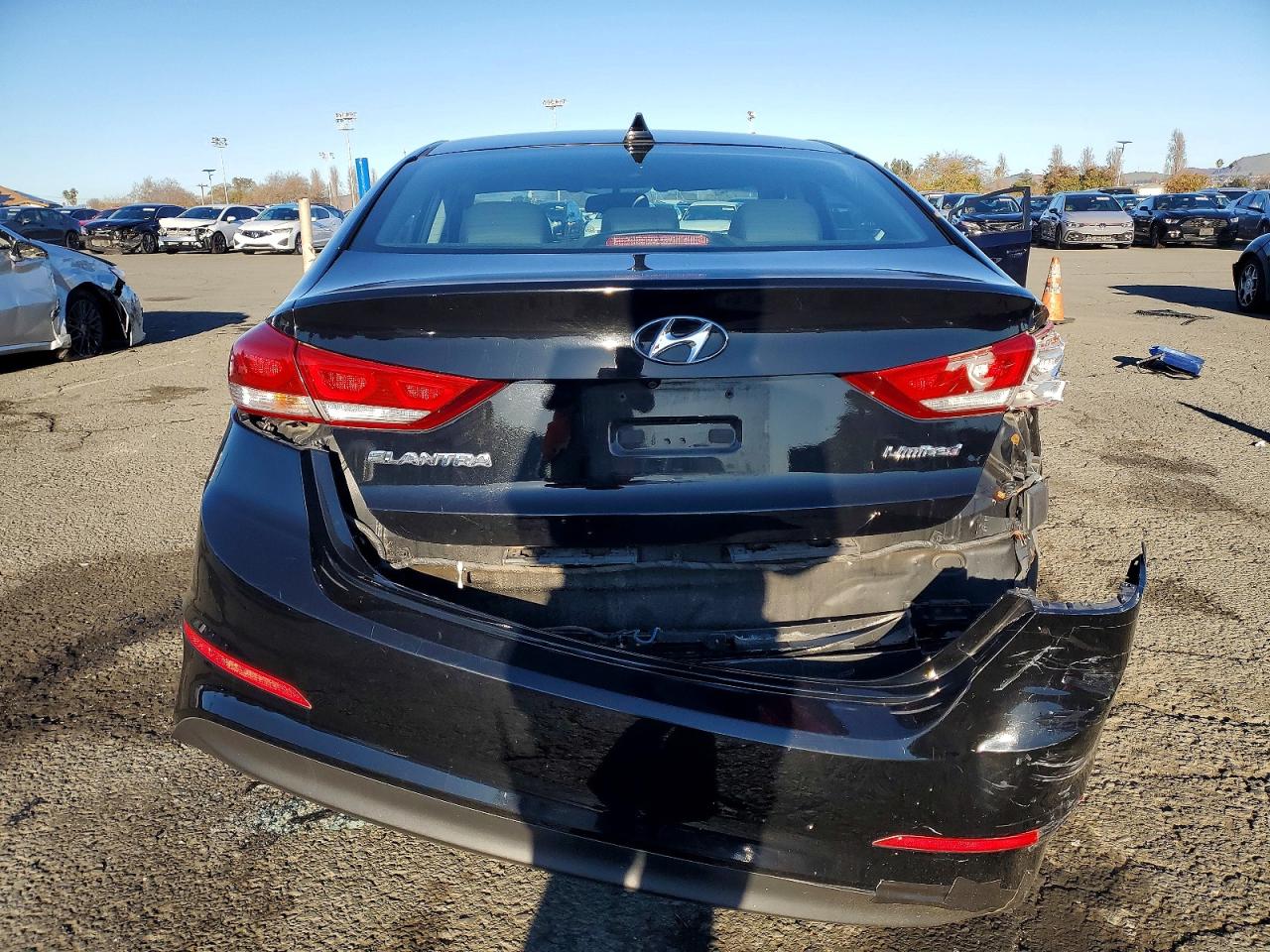 2017 HYUNDAI ELANTRA SE photo 11