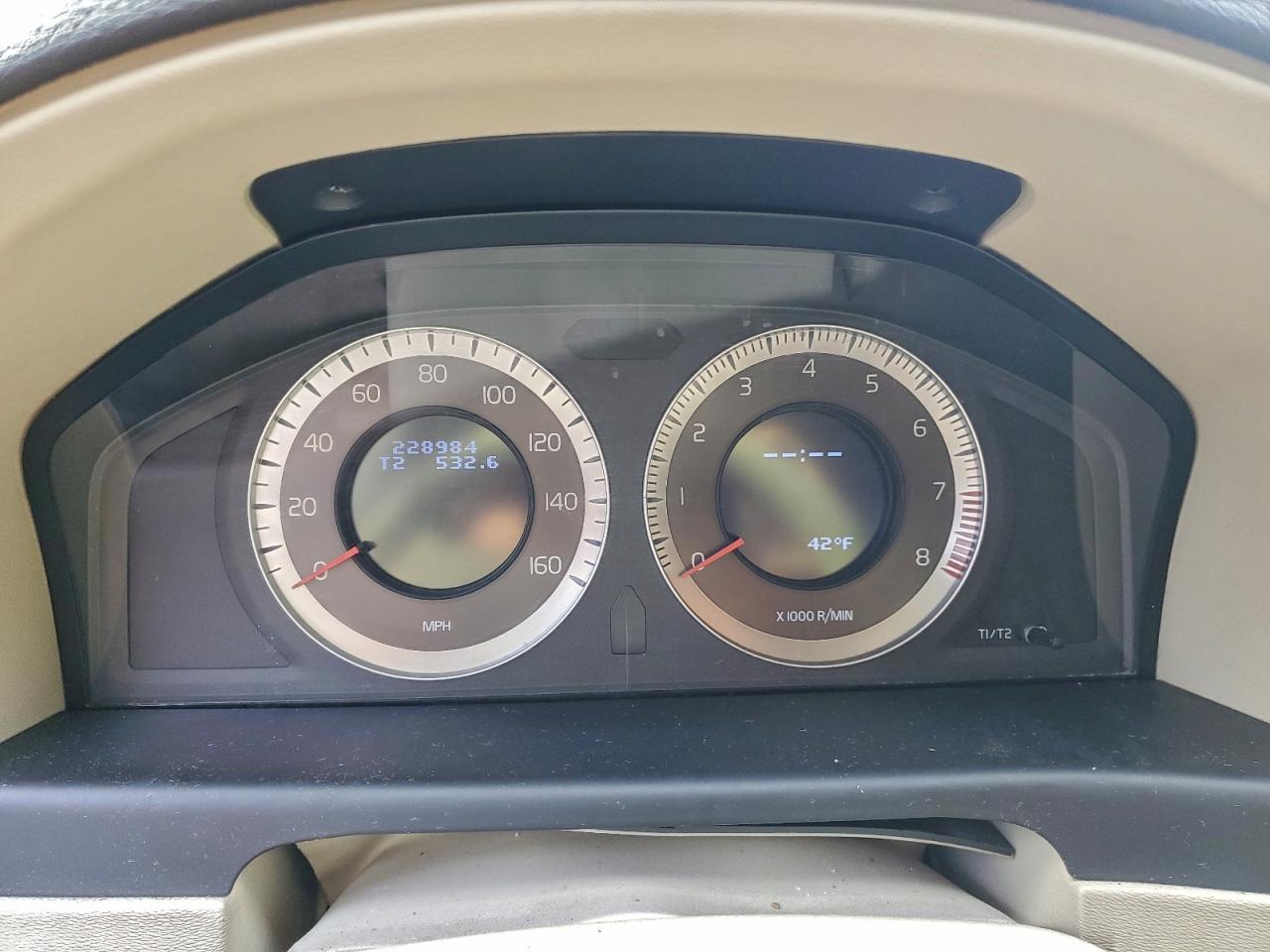 2010 VOLVO XC70 3.2 photo 9