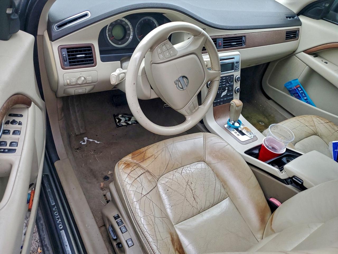 2010 VOLVO XC70 3.2 photo 8