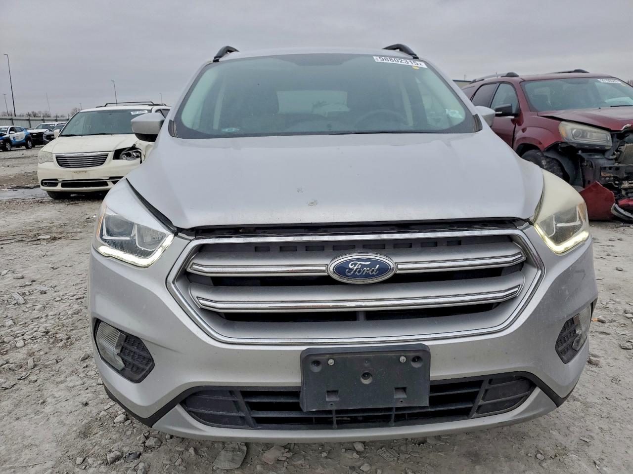 2017 FORD ESCAPE SE photo 5