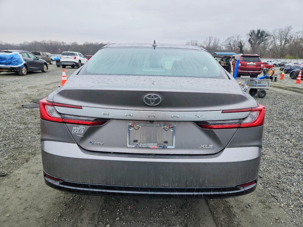 2025 TOYOTA CAMRY XSE photo 6