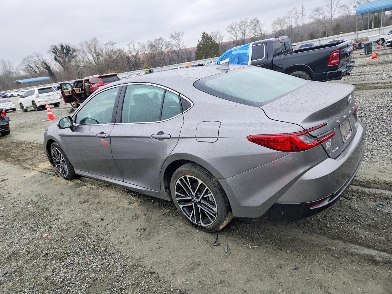 2025 TOYOTA CAMRY XSE photo 2