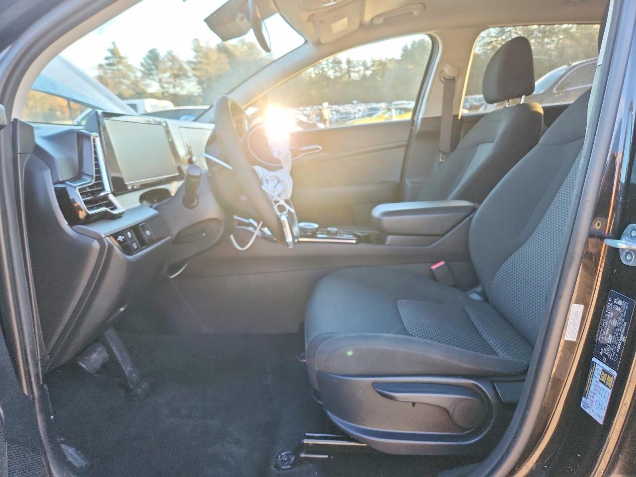 2023 KIA SPORTAGE LX photo 7