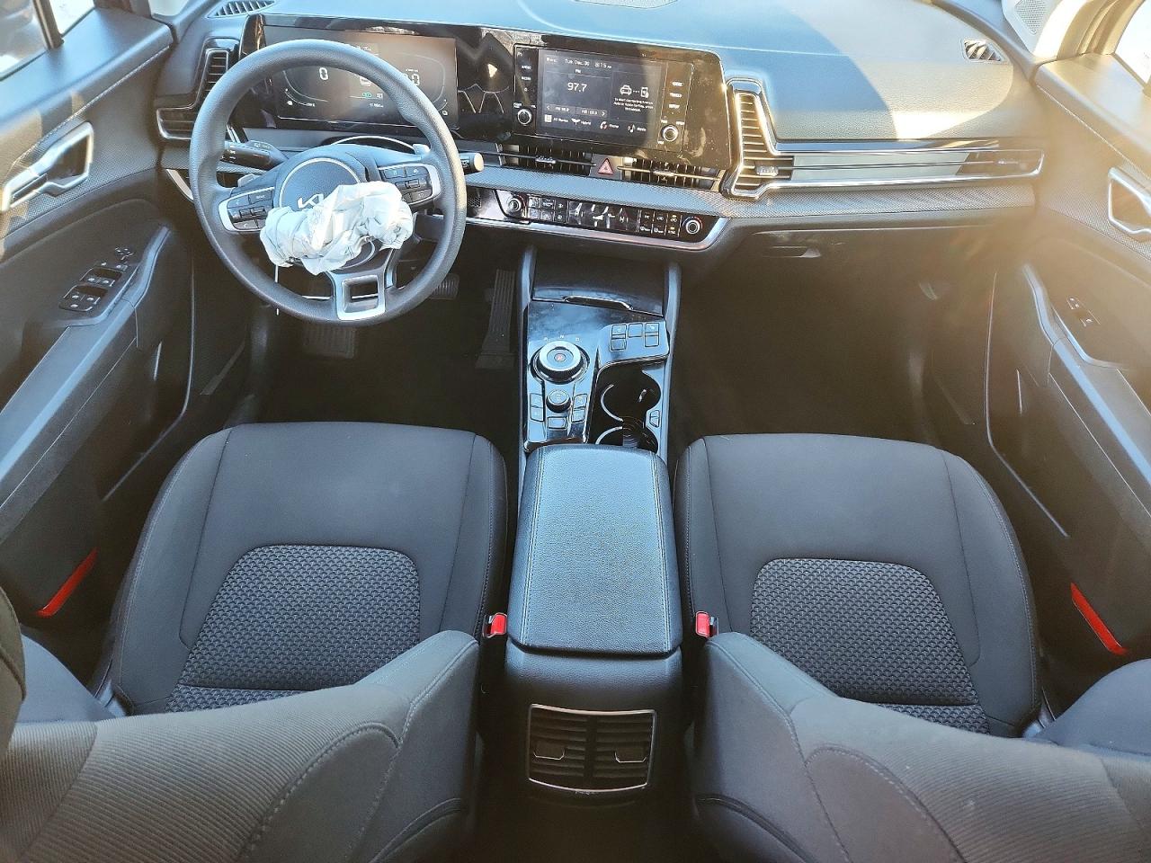 2023 KIA SPORTAGE LX photo 8