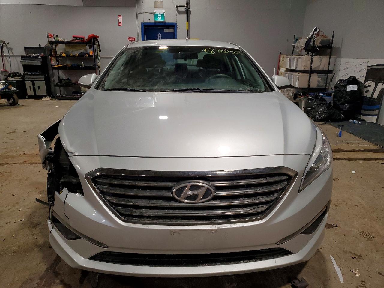 2016 HYUNDAI SONATA SE photo 5