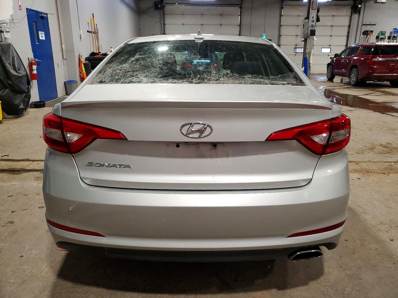 2016 HYUNDAI SONATA SE photo 6