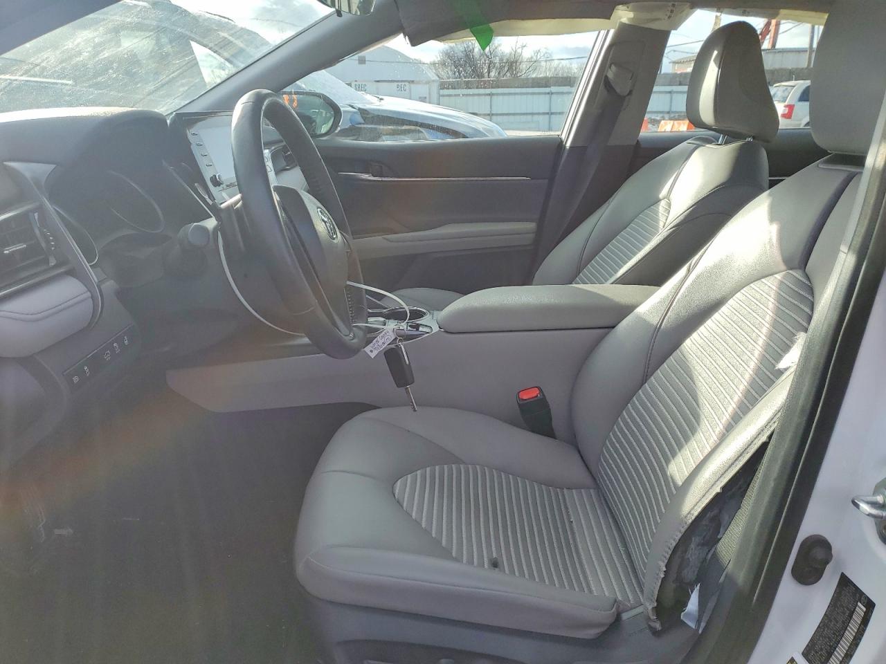 2024 TOYOTA CAMRY SE NIGHT SHADE photo 7