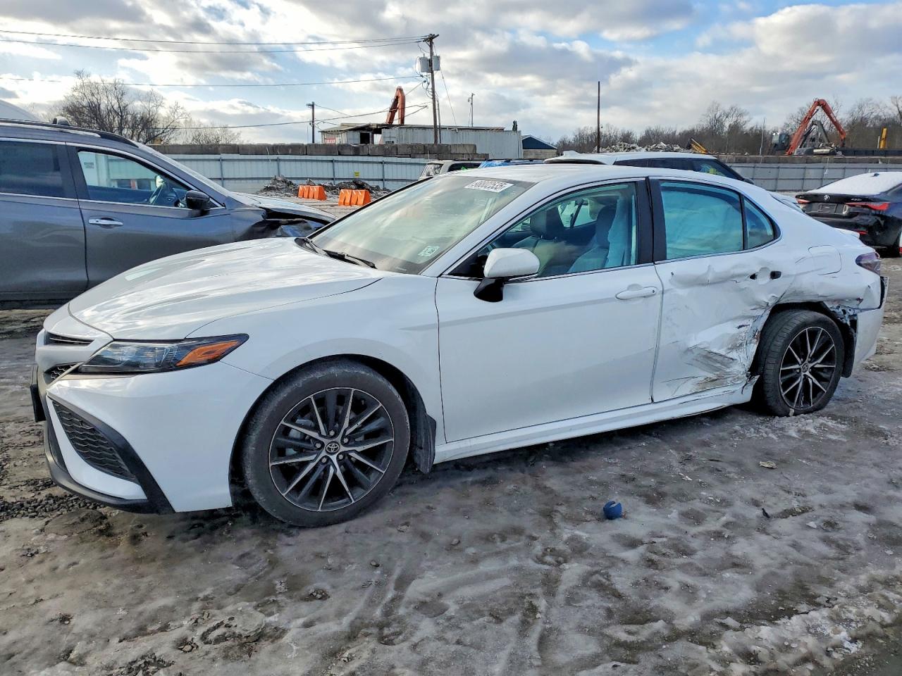 2024 TOYOTA CAMRY
