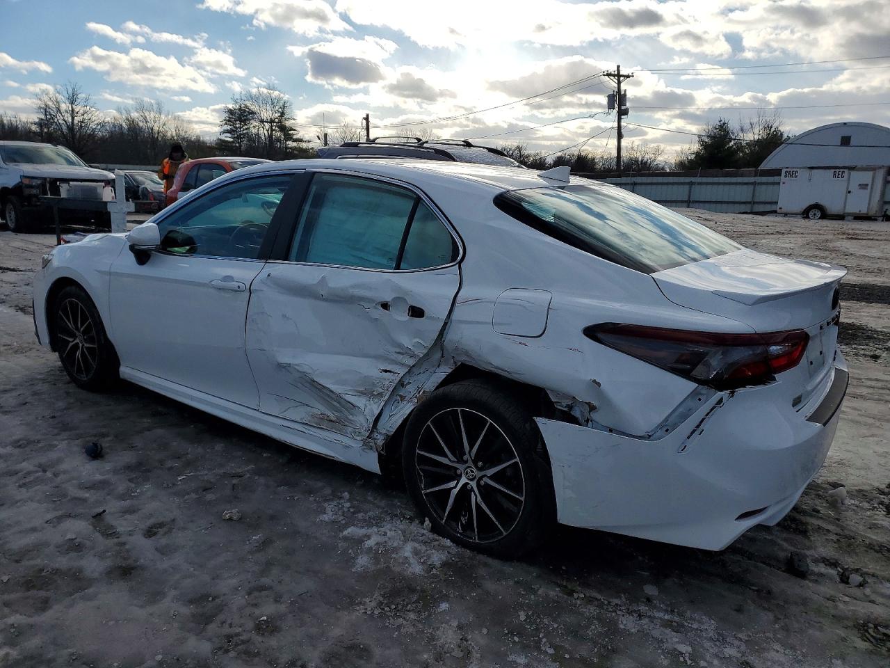 2024 TOYOTA CAMRY SE NIGHT SHADE photo 2