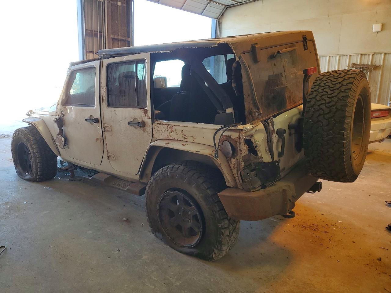 2013 JEEP WRANGLER UNLIMITED SPORT photo 2