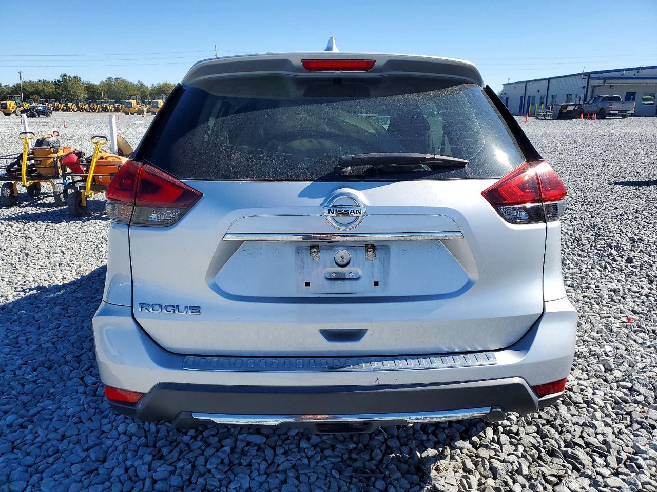 2018 NISSAN ROGUE S photo 6
