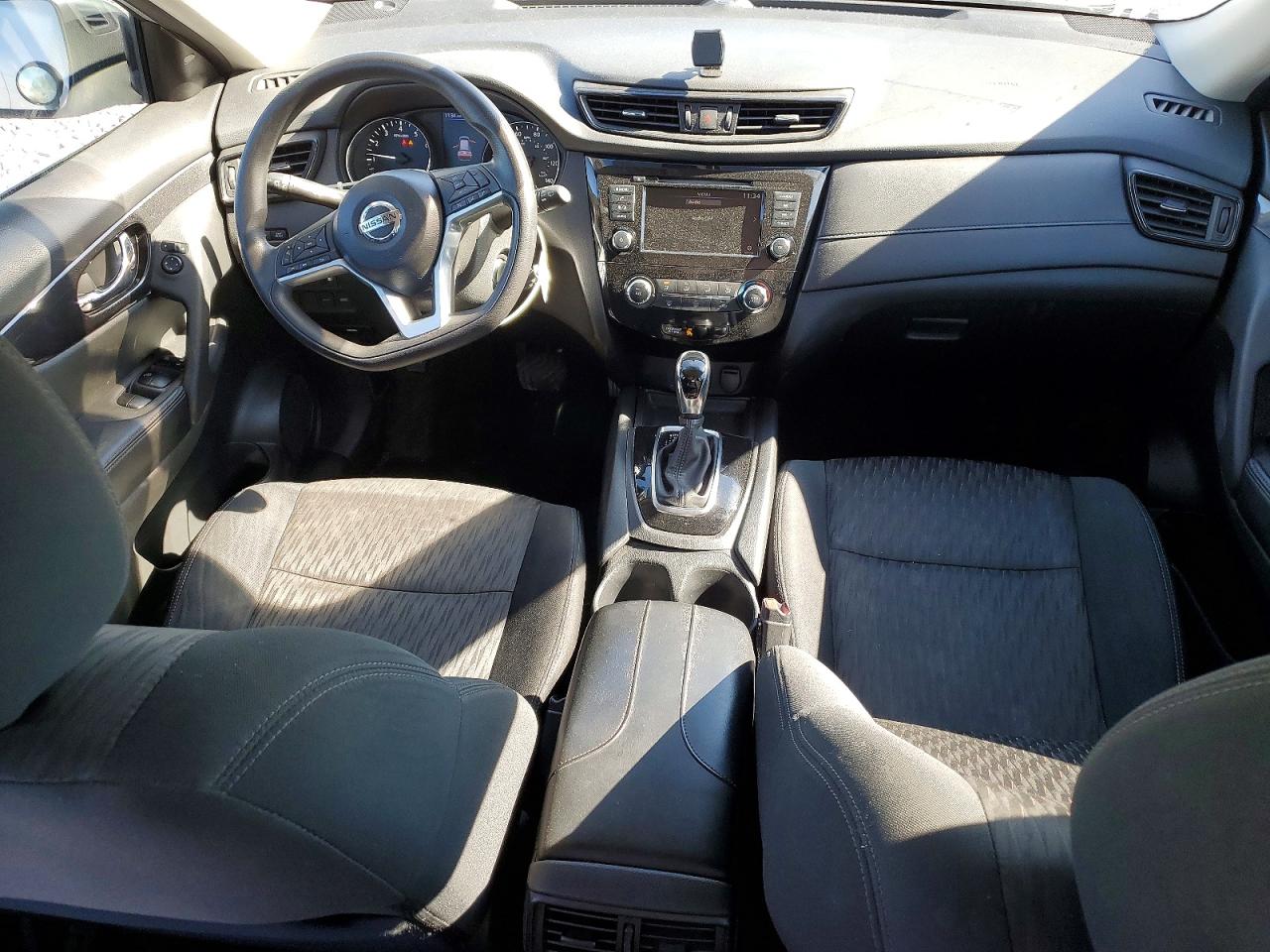2018 NISSAN ROGUE S photo 8