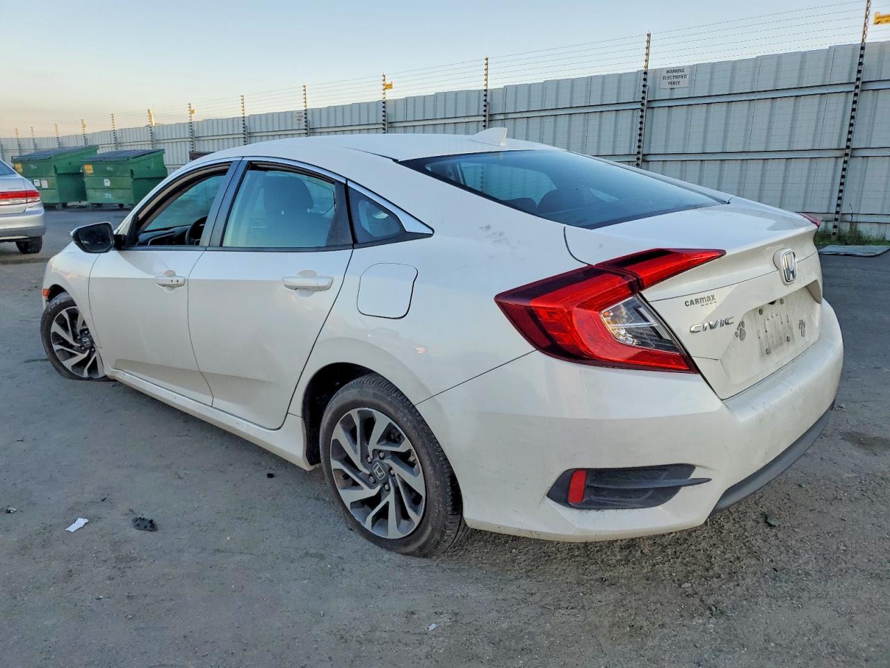 2017 HONDA CIVIC EX photo 2
